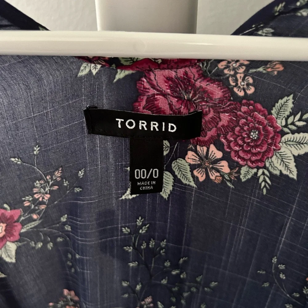 Torrid Floral Print Kimono - Picture 3 of 6
